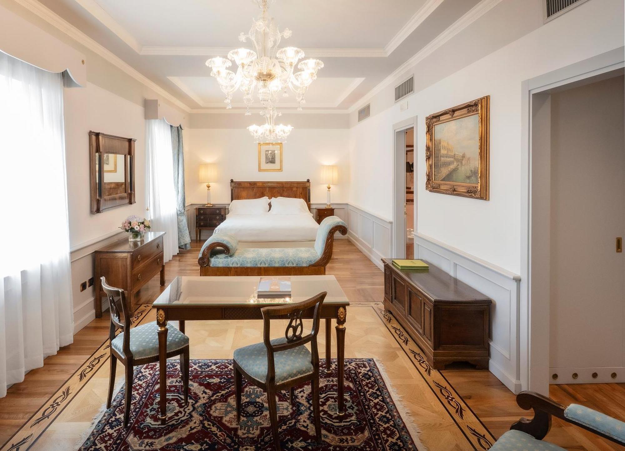 Due Torri Hotel 5*