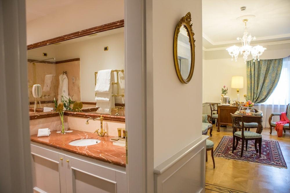 Due Torri Hotel 5*